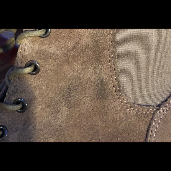 SOFTSPOTS Tan Color Suede Booties Size 7 - Picture 11 of 11